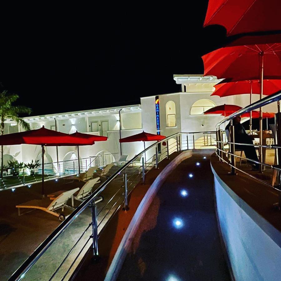 ספרלונגה Ganimede Hotel מראה חיצוני תמונה