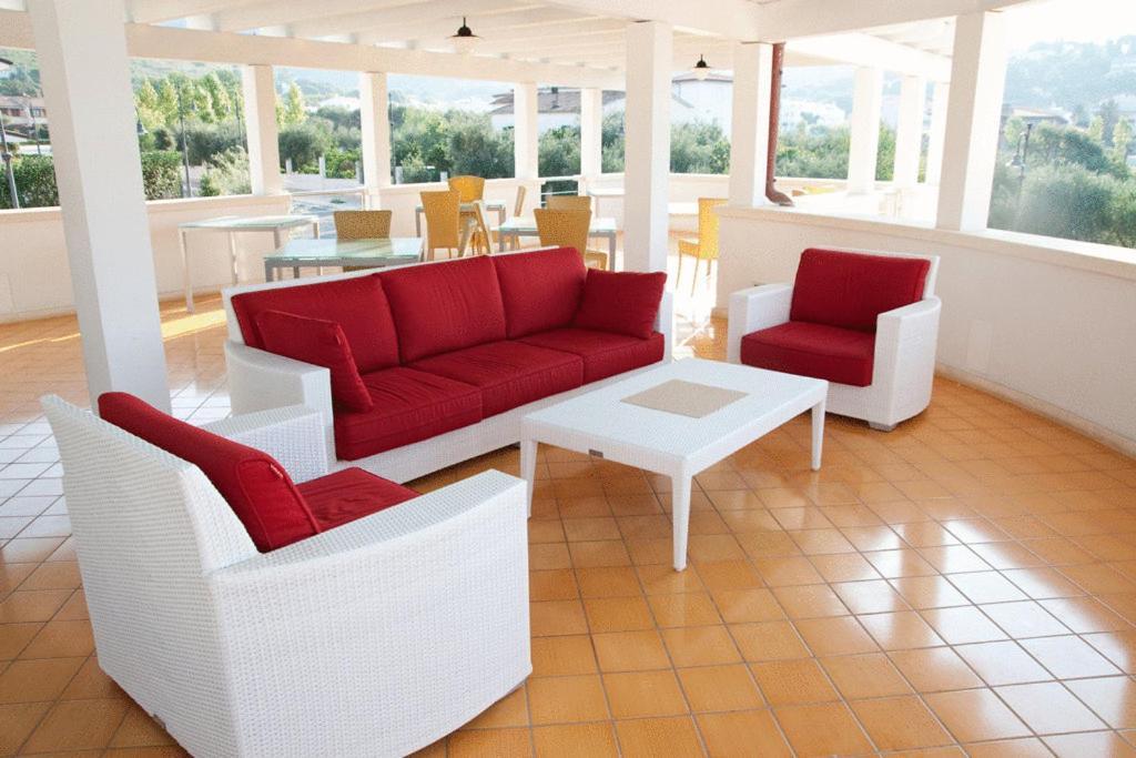 ספרלונגה Ganimede Hotel מראה חיצוני תמונה